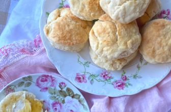 WHIPPED CREAM BISCUITS-THE SOUTHERN LADY COOKS