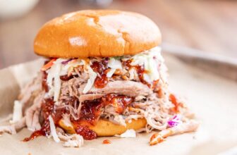 Pulled Pork Sandwiches – thestayathomechef.com