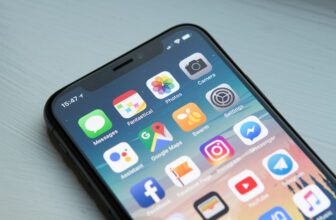 Did You Know?! iPhones Constantly Scan Your Face For Safety