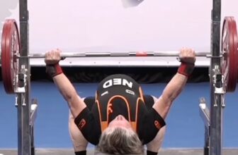 lelja Strik (84KG) Bench Presses 132.5 Kilograms (292.1 Kilos) for Uncooked Masters IPF World File