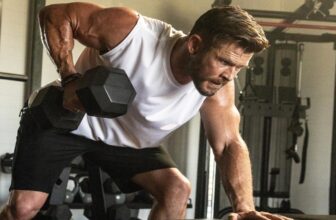 Chris Hemsworth Diagrams a Killer Higher Physique Exercise Match For an Motion Star