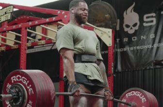 Jamal Browner Hits 435-Kilogram (959-Pound) Standard Deadlift for two Reps in Coaching