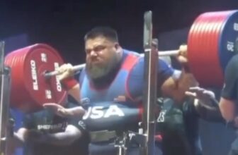 World-File Setting Powerlifter Jesus Olivares Shares 4 Approach Tricks to Squat Extra Weight