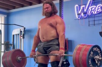 Martins Licis Deadlifts 365 Kilograms (804 Kilos) for 3 Reps, Prepared for a Return to Strongman