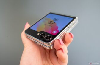 I would by no means surrender my iPhone, however the Galaxy Z Flip 5 made me rethink