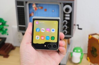 Tips on how to use any app you need on the Galaxy Z Flip 5’s Cowl Display screen