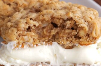 OATMEAL CREAM PIES – The Southern Woman Cooks